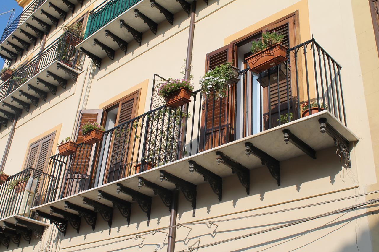 Canceddi Rooms Palermo Bagian luar foto